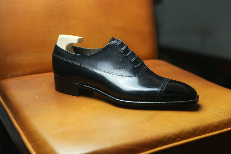Black Leather Cedara Brogue Toe Cap Oxfords - Formal Shoes